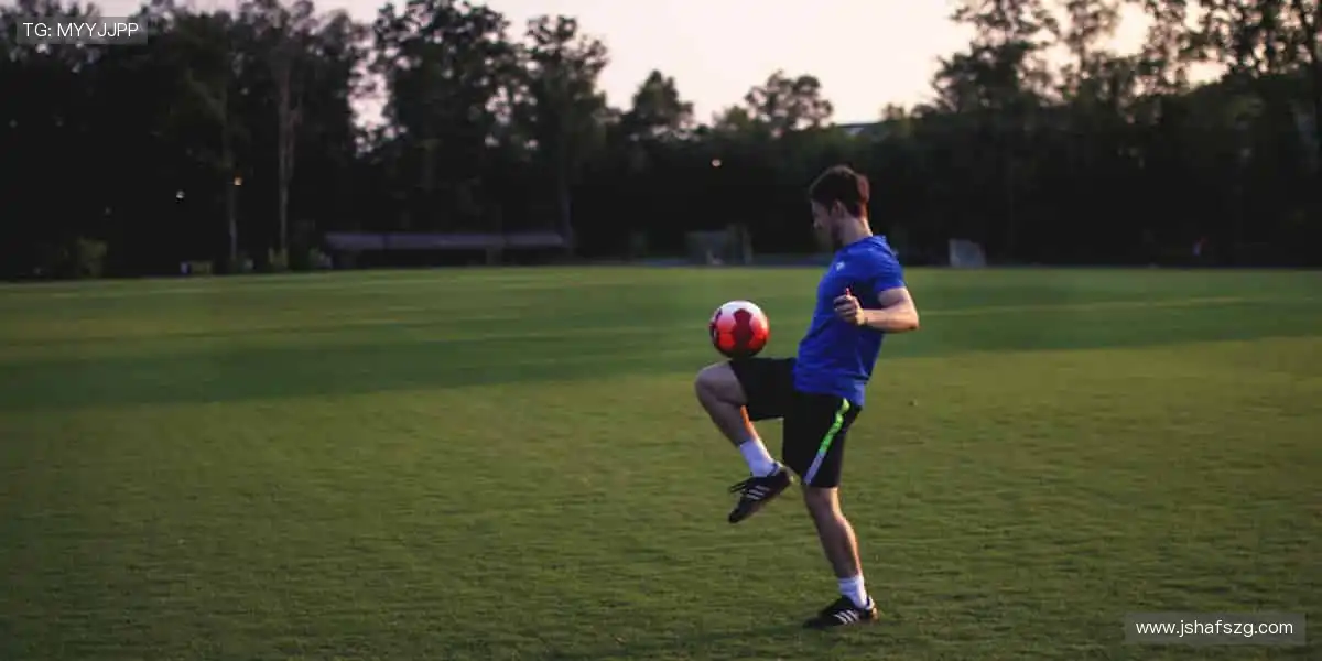 🎧互动弹幕，和千万球迷一起嗨翻全场！